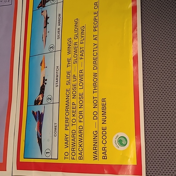 "Air-Aces" High-Performance Super Glider Airplanes Red Flash & Silver Arrow - Picture 3 of 8